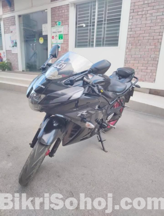 Sujuki GSX-R DUAL ABS